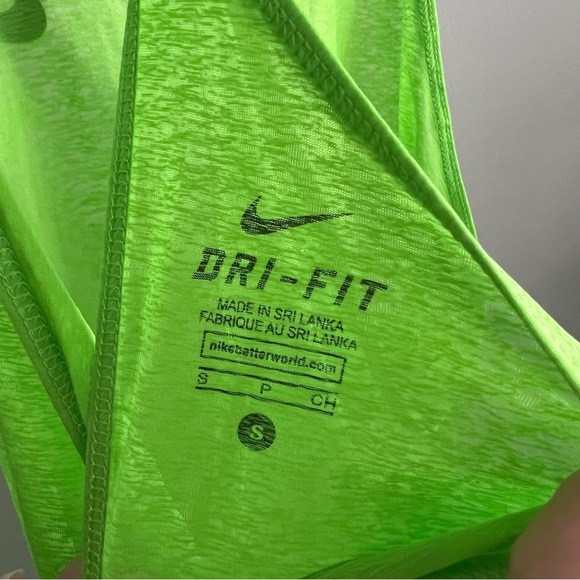 Nike — Racerback Tank - Picture 4 of 6